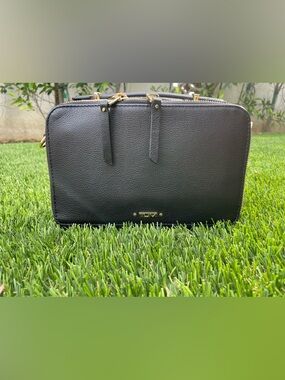 Tumi Voyageur Aberdeen Crossbody Leather Bag with Crossbody Strap